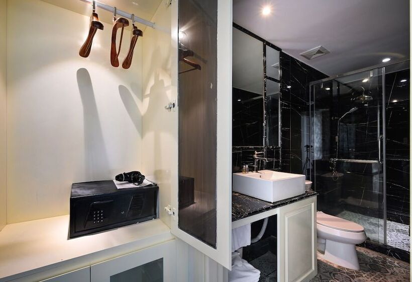 اتاق لوکس, California Saigon Hotel & Rooftop Pool