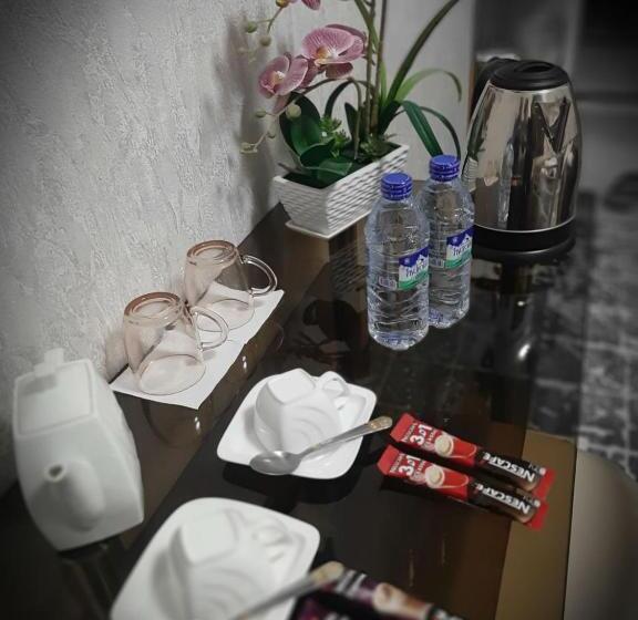 اتاق خانوادگی, Davan