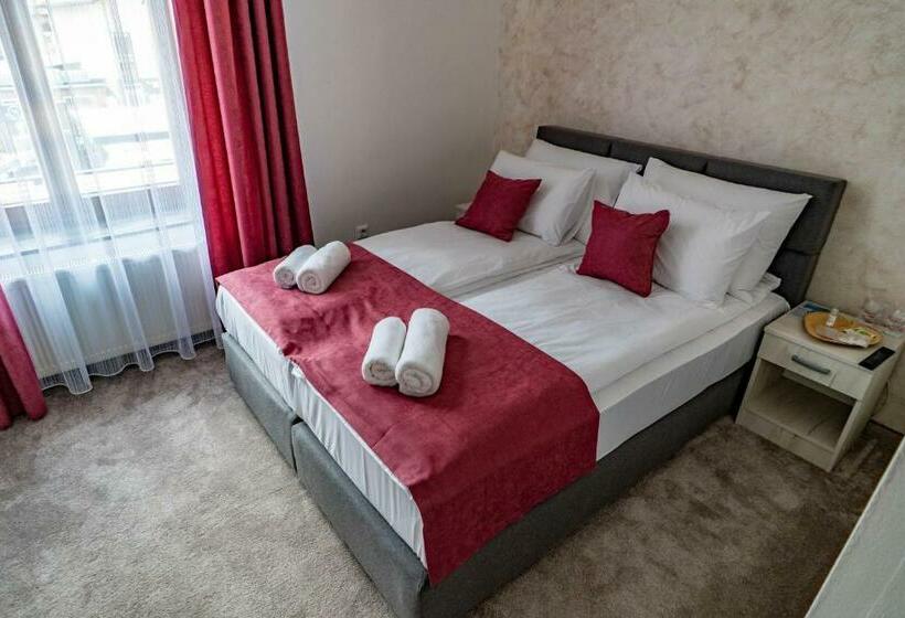 اتاق راحتی سه تخته, Stari Grad Fojnica