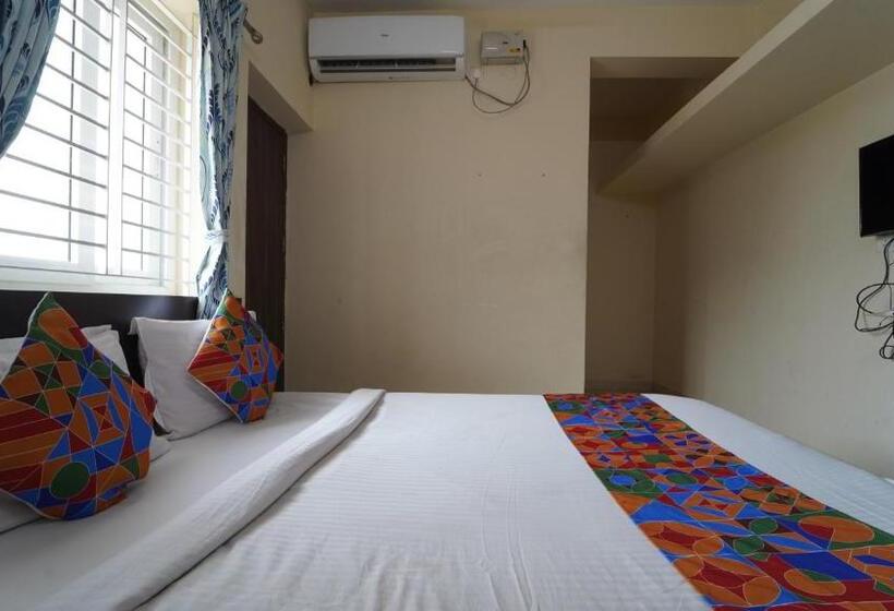 غرفة قياسية مزوَّدة بشُرفة, Vangal Nest Peelamedu Psg Stay