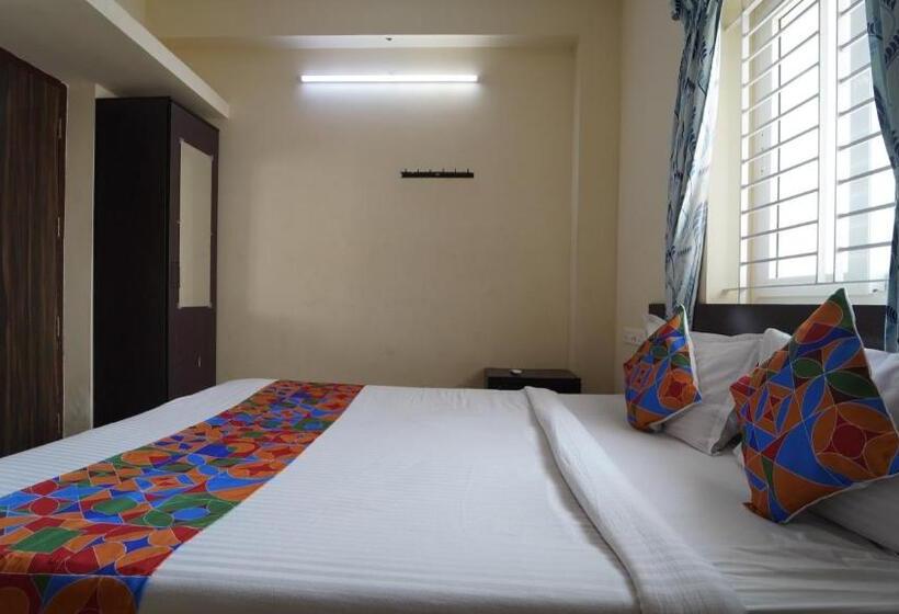 غرفة قياسية مزوَّدة بشُرفة, Vangal Nest Peelamedu Psg Stay