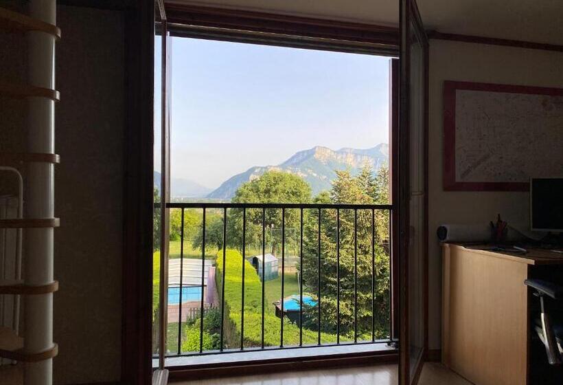 Дом 4 Спальни, Maison D Hôtes   La Grange Du Janin