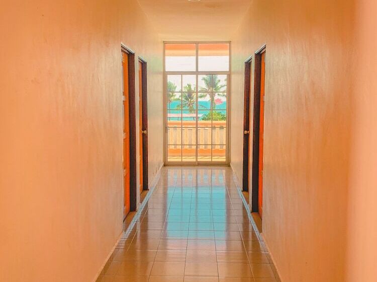 디럭스 룸, Amzar Motel Cenang