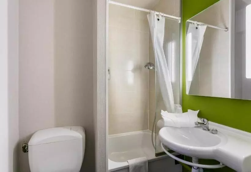 スタンダード4人部屋, B&b Hotel Béziers