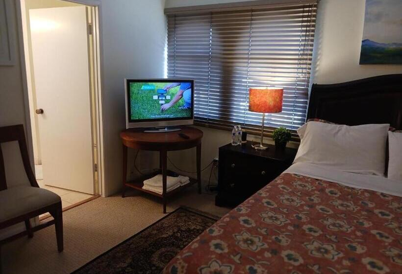 اتاق لوکس, Bed And Breakfast In Hollywood Hills