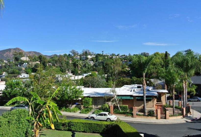 اتاق لوکس, Bed And Breakfast In Hollywood Hills