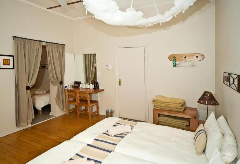 اتاق خانوادگی, Bahnhof Hotel Aus