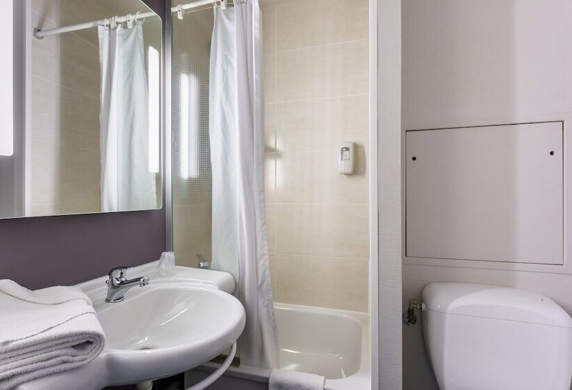 Номер Стандарт, B&b Hotel Béziers