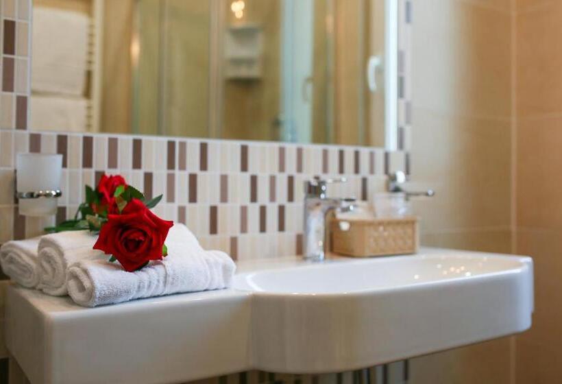 חדר סטנדרט לשלושה, Bergamo