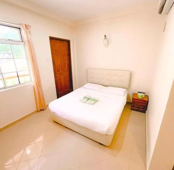 スーペリアールーム, Amzar Motel Cenang