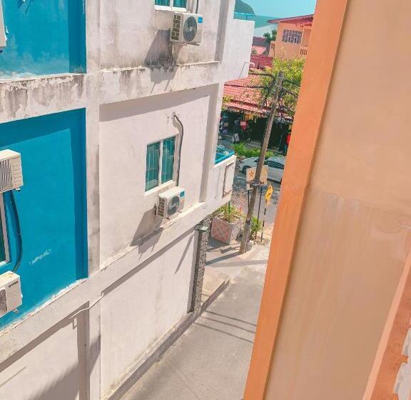 اتاق لوکس, Amzar Motel Cenang