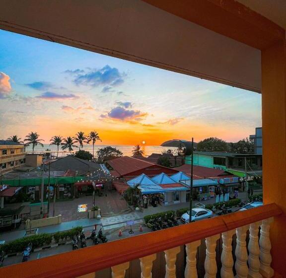 디럭스 룸, Amzar Motel Cenang