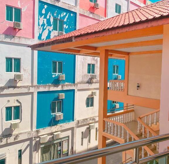 디럭스 패밀리 룸, Amzar Motel Cenang