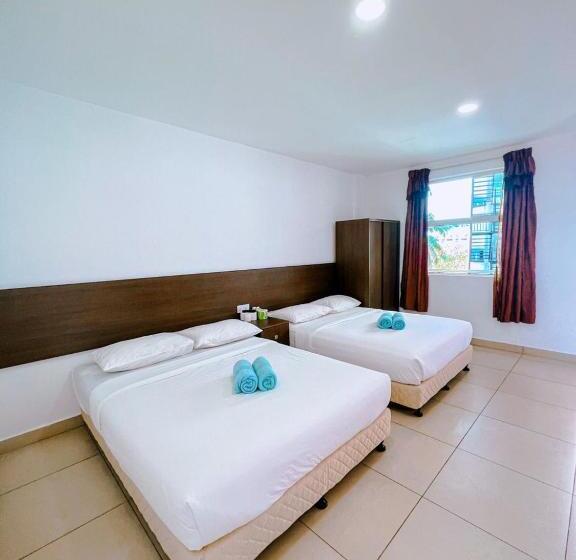 디럭스 패밀리 룸, Amzar Motel Cenang