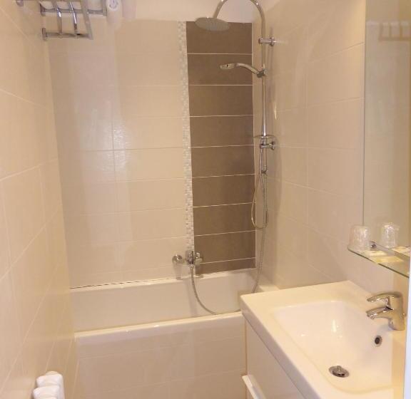 Номер Комфорт, Hôtel Le Mondon Metz