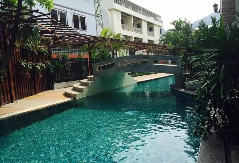 デラックスルーム, Jj Residence