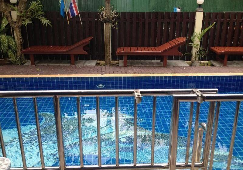 Номер Deluxe, Jj Residence