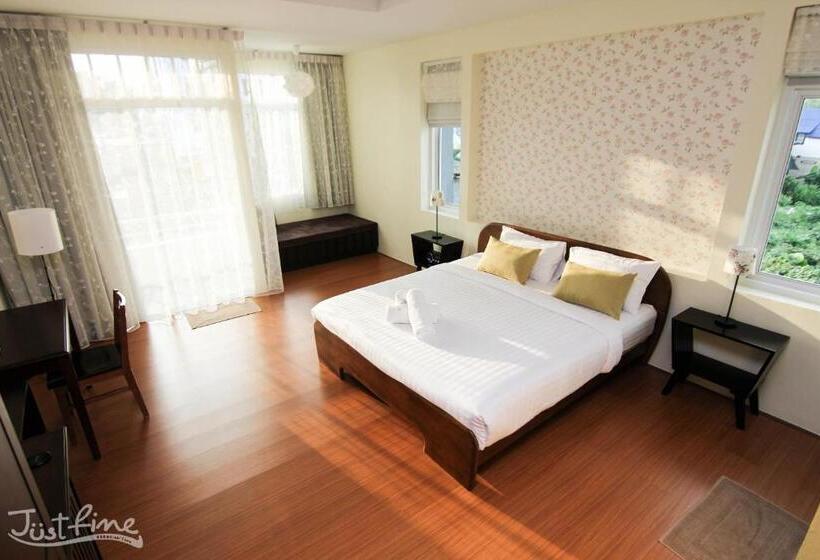 디럭스 룸, Just Fine Krabi