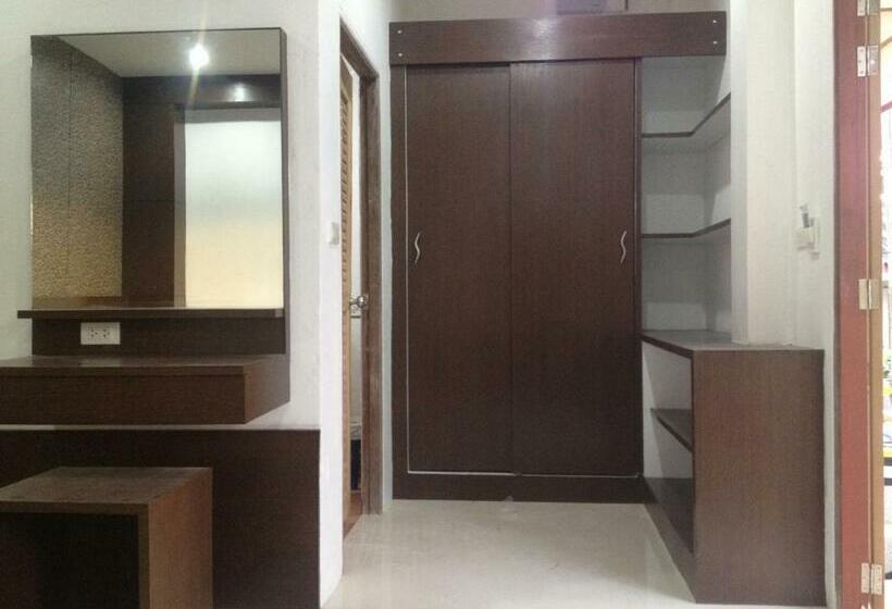 带泳池观景的豪华房, Khum Laanta Resort   Sha Extra Plus