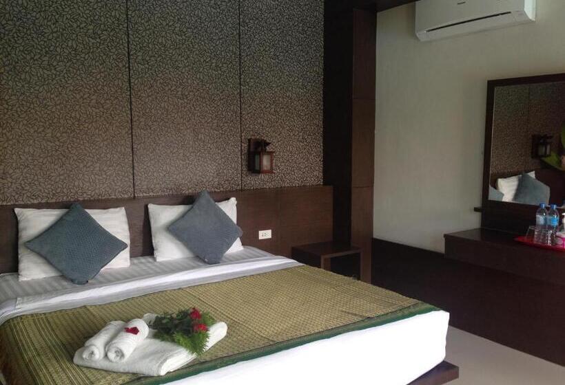 带泳池观景的豪华房, Khum Laanta Resort   Sha Extra Plus