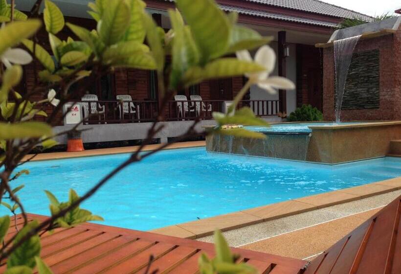 带泳池观景的豪华房, Khum Laanta Resort   Sha Extra Plus