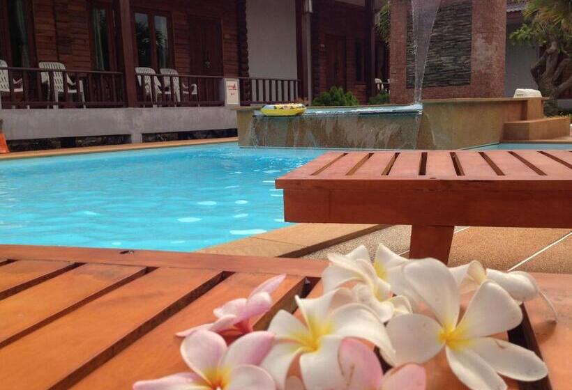 Номер Deluxe Вид на Бассейн, Khum Laanta Resort   Sha Extra Plus