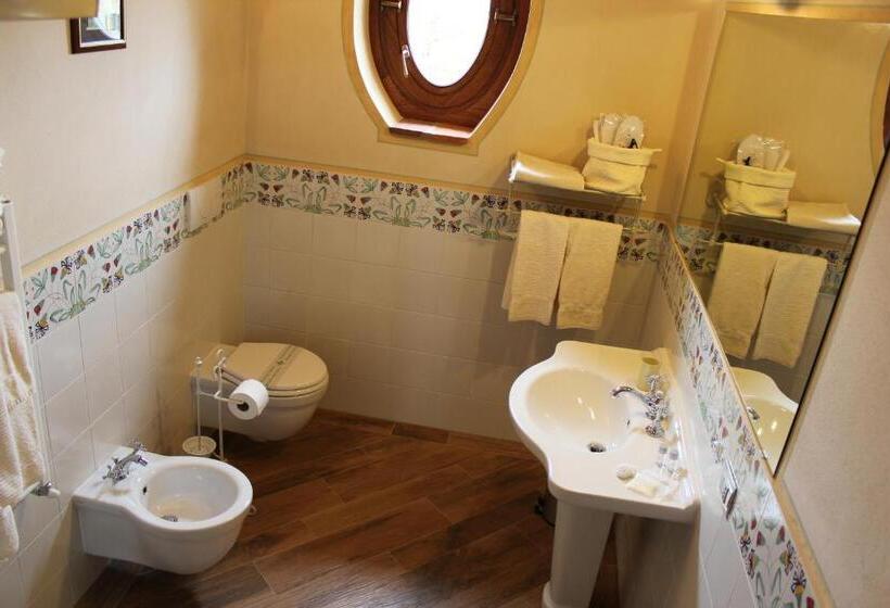 Suite with Terrace, La Cantina Relais  Fattoria Il Cipresso