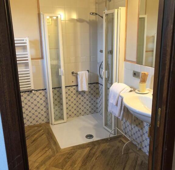 سوئیت با بالکن, La Cantina Relais  Fattoria Il Cipresso