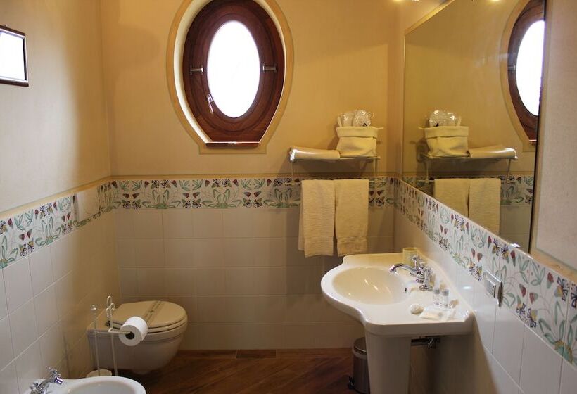 Suite with Terrace, La Cantina Relais  Fattoria Il Cipresso