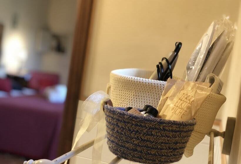 سوئیت با بالکن, La Cantina Relais  Fattoria Il Cipresso