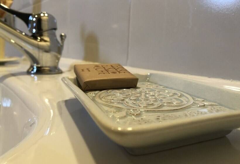 سوئیت با بالکن, La Cantina Relais  Fattoria Il Cipresso