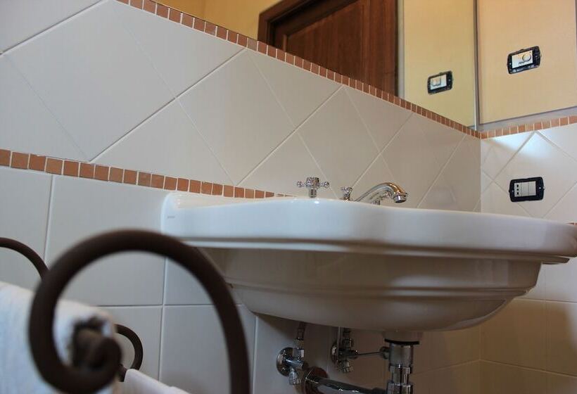 سوییت سوپریور, La Cantina Relais  Fattoria Il Cipresso