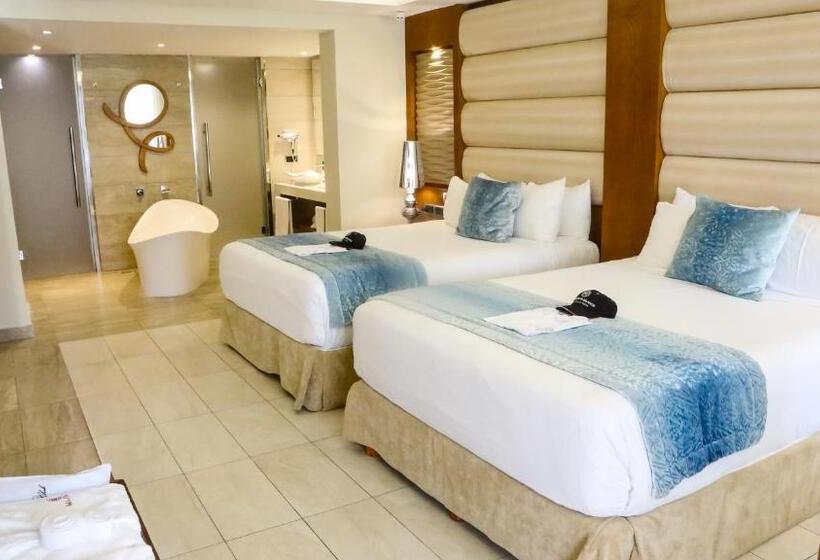 سوئیت با وان آب گرم, Majestic Mirage Punta Cana, All Suites - All Inclusive