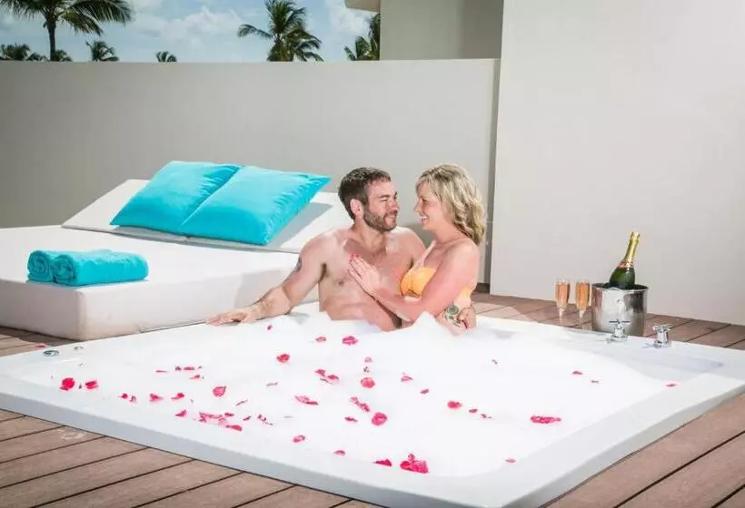 سوئیت با چشم‌انداز, Majestic Mirage Punta Cana, All Suites - All Inclusive
