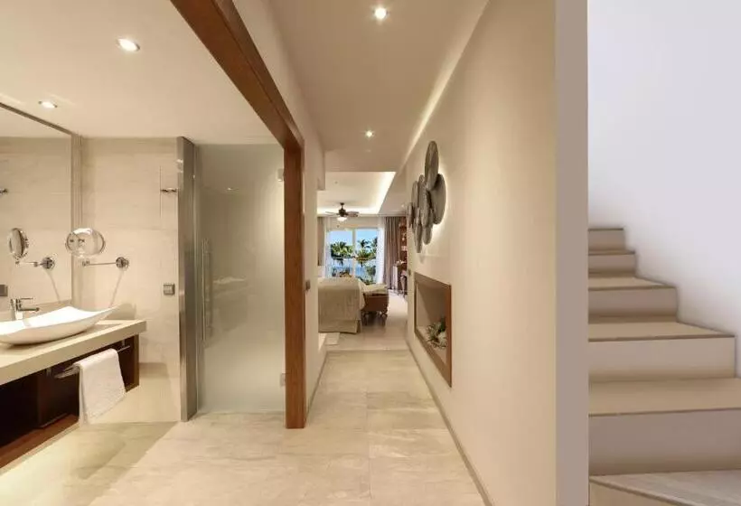 سوئیت کلوب با چشم‌انداز, Majestic Mirage Punta Cana, All Suites - All Inclusive