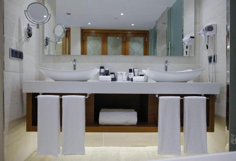 سوئیت کلوب با چشم‌انداز دریا, Majestic Mirage Punta Cana, All Suites - All Inclusive