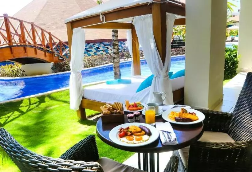 Swim-up suite, Majestic Mirage Punta Cana, All Suites - All Inclusive