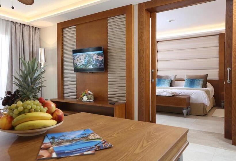 Swim-up suite, Majestic Mirage Punta Cana, All Suites - All Inclusive