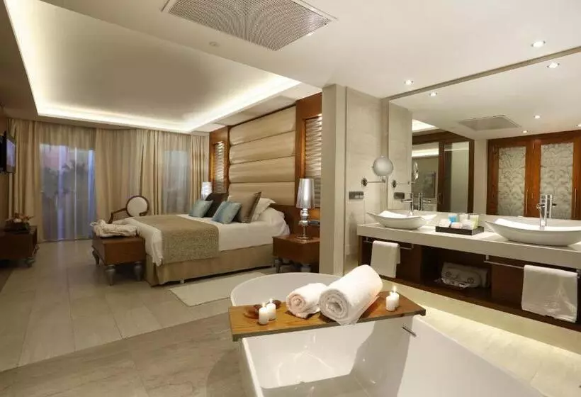 سوئیت کلوب با چشم‌انداز دریا, Majestic Mirage Punta Cana, All Suites - All Inclusive