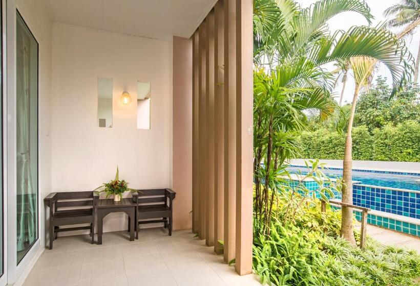 풀장 전망 디럭스 룸, The Fong Krabi Resort