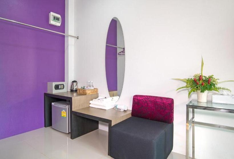 풀장 전망 디럭스 룸, The Fong Krabi Resort