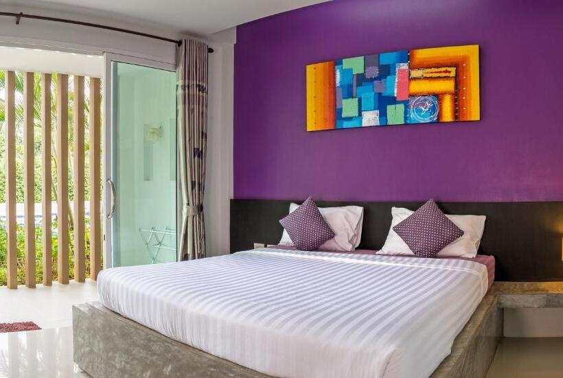 풀장 전망 디럭스 룸, The Fong Krabi Resort