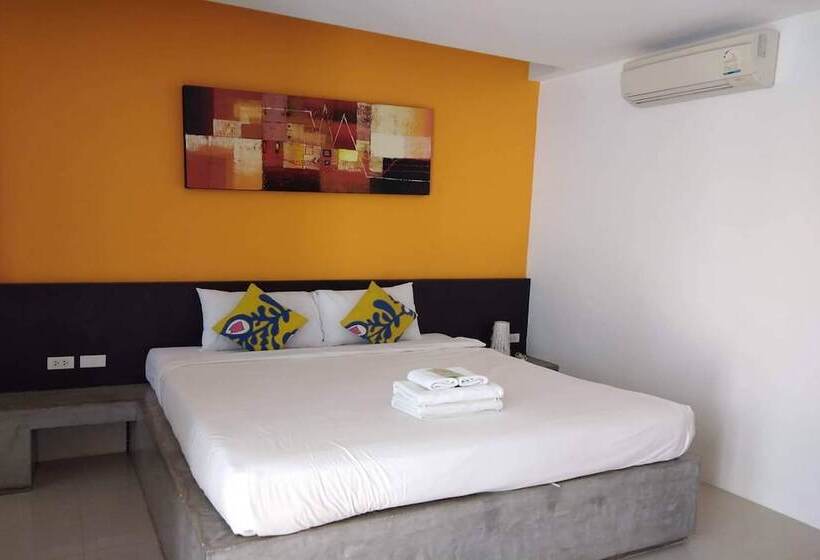 풀장 전망 디럭스 룸, The Fong Krabi Resort