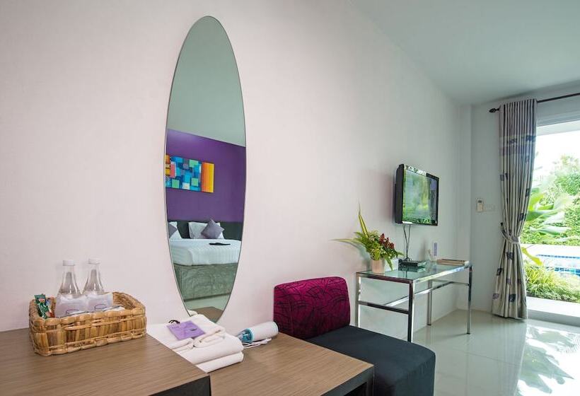 풀장 전망 디럭스 룸, The Fong Krabi Resort