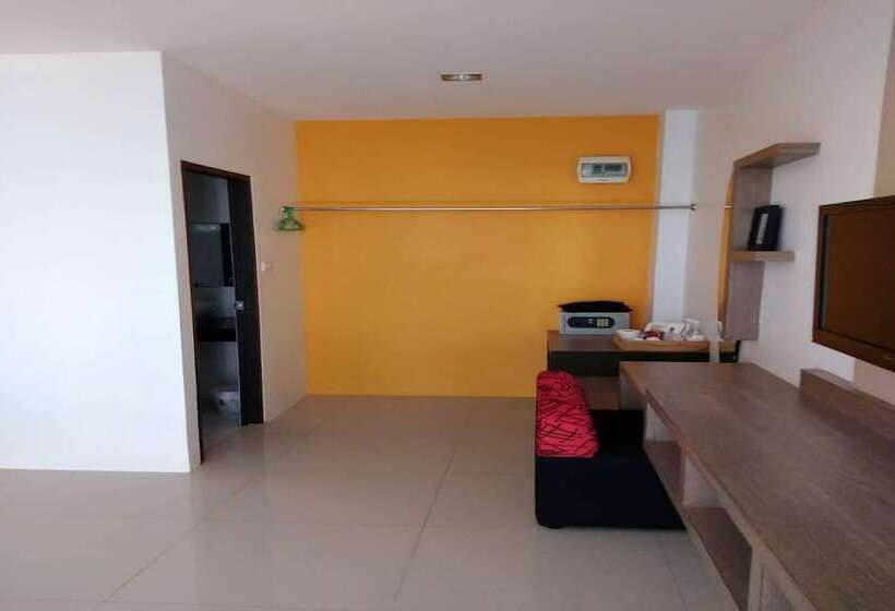 디럭스 트리플 룸, The Fong Krabi Resort