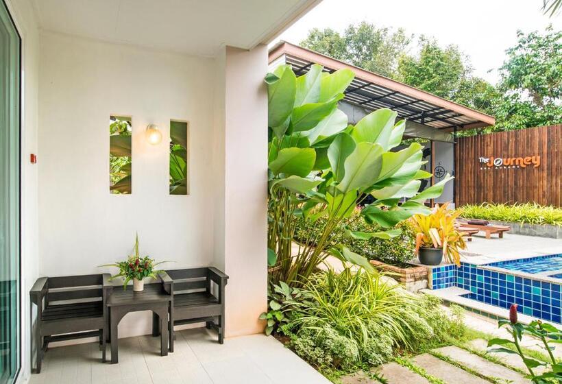 풀장 전망 디럭스 룸, The Fong Krabi Resort