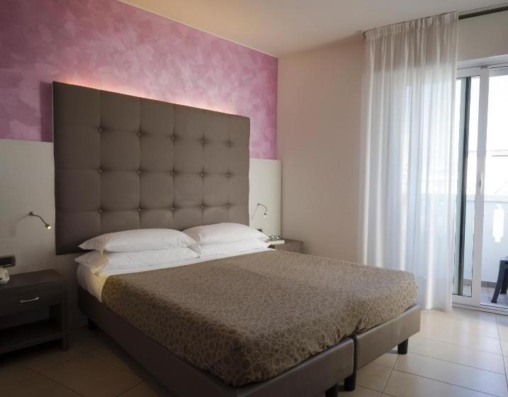 اتاق سه نفره سوپریور با چشم‌انداز دریا, Tropical