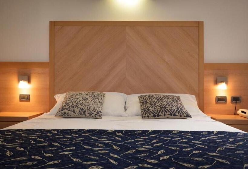 اتاق استاندارد با چشم‌انداز, Tropical