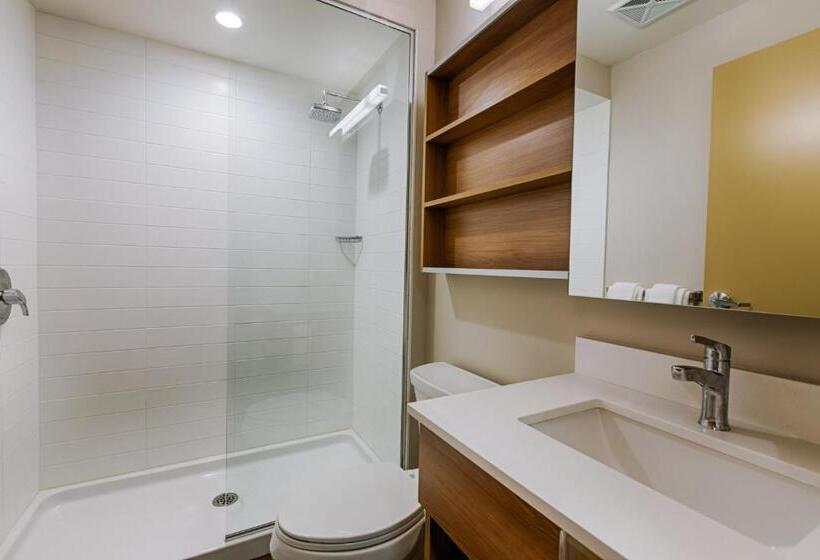 סוויטה, Microtel Casselman
