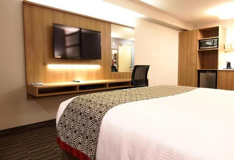 جناح ديلوكس, Microtel Casselman